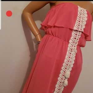 NWOT NO BOUNDARIES DRESS SIZE LARGE